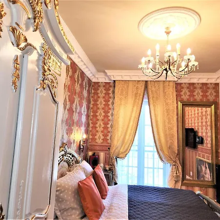 Rezidence Zamecek - Boutique מלון 4*
